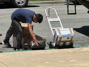 Orange Square Movers photo 1
