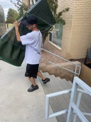 Fantastic Movers LLC
